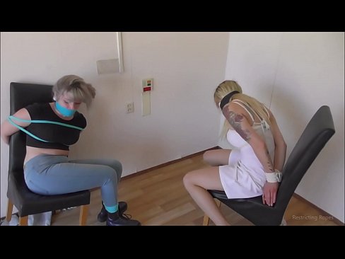 ❤️ Пристрастен / с вързани ръце и уста / девойка в беда ️ Ебане видео в bg.pornpicslove.ru ️