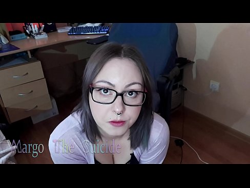 ❤️ Секси момиче с очила смуче дилдо дълбоко на камерата ️ Ебане видео в bg.pornpicslove.ru ️
